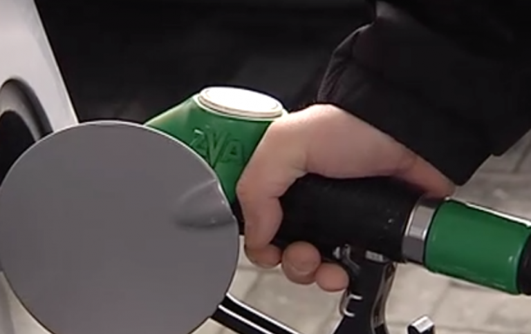 2,11 euros le litre de diesel : les prix du carburant flambent au Luxembourg