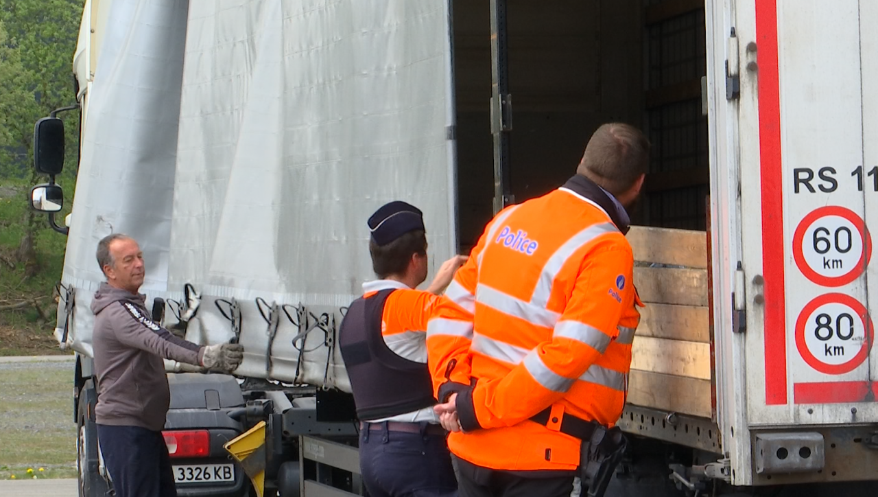 Vaste opération de contrôle des poids lourds et véhicules utilitaires à Bastogne