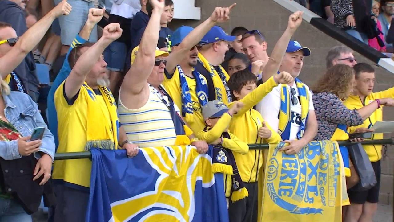 L'Union Saint-Gilloise attire 700 personnes à Marloie, Moris et François étaient présents
