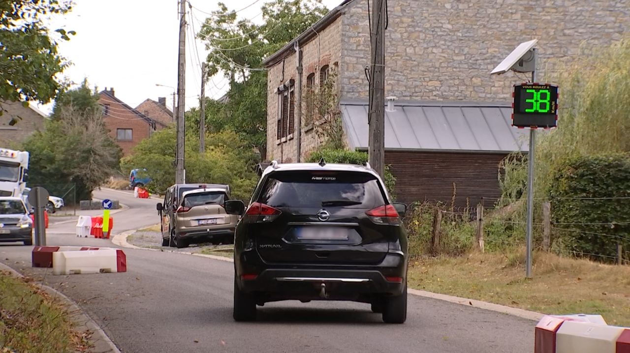 Marche-en-Famenne : les radars préventifs réduisent la vitesse, mais est-ce suffisant ?