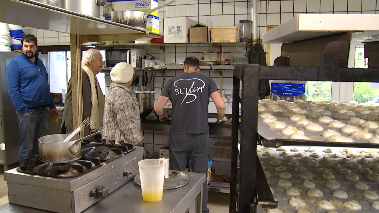 Journée de l'artisan : visite de la boulangerie Bultot à Nadrin