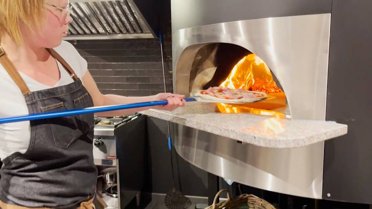 De jeunes entrepreneurs ouvrent une pizzeria à Herbeumont