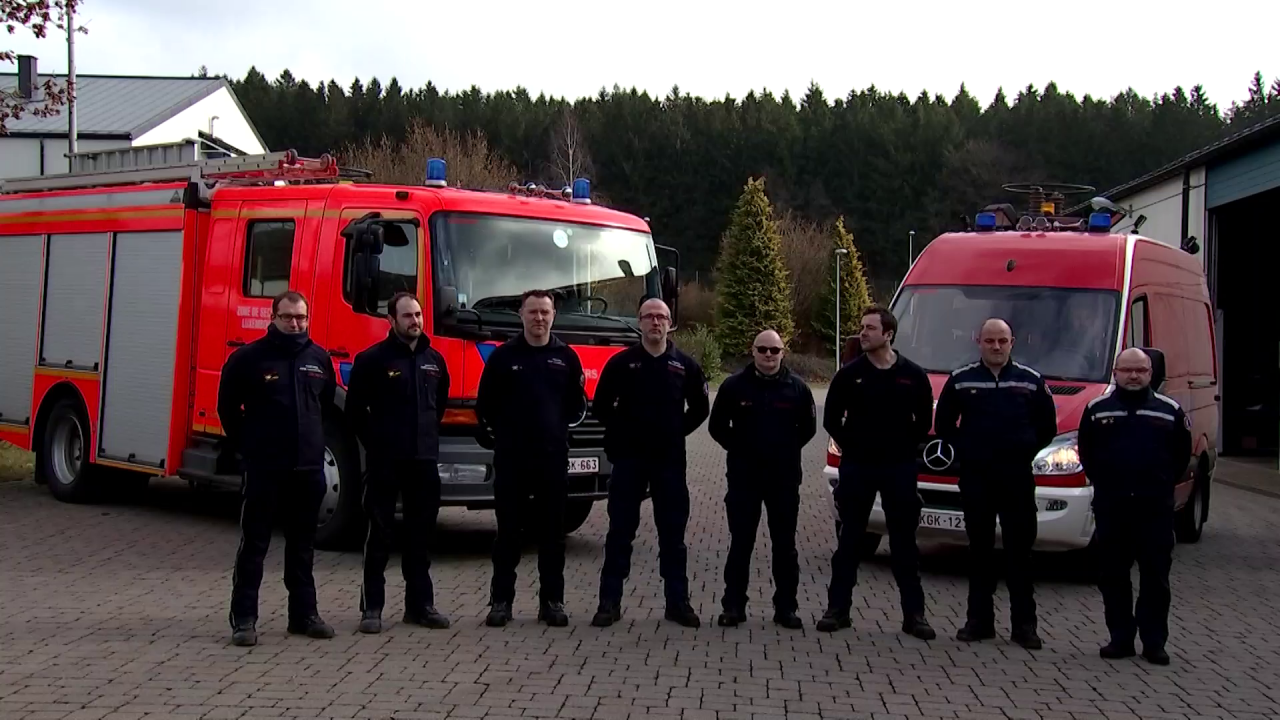 Des sirènes de pompiers hurlantes pour soutenir Olivier Vandecasteeele