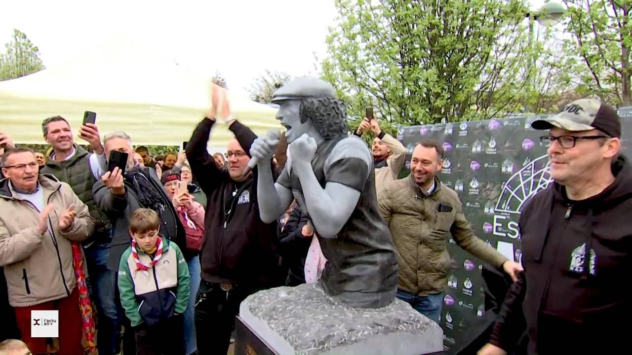 Back in Namur - Une statue en hommage à Brian Johnson (AC/DC)