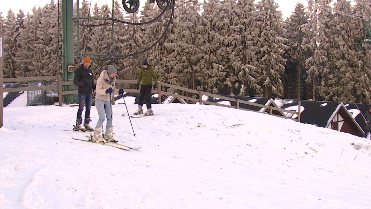 Les premiers skieurs sont arrivés ce mardi à la Baraque de Fraiture