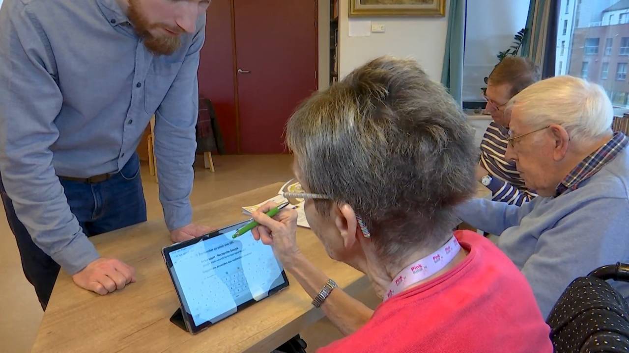 Comment les résidents du Home Libert sont-ils devenus autonomes avec leur tablette ou smartphone?