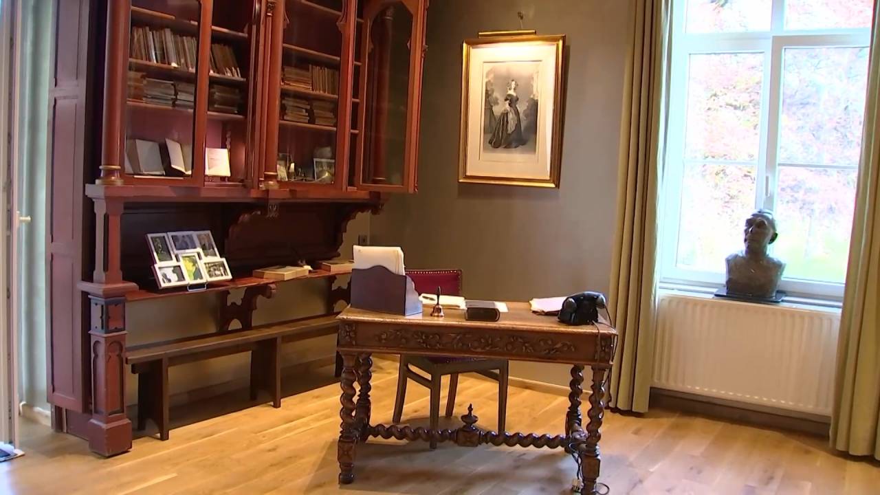 Le bureau-bibliothèque de Pierre Nothomb reconstitué