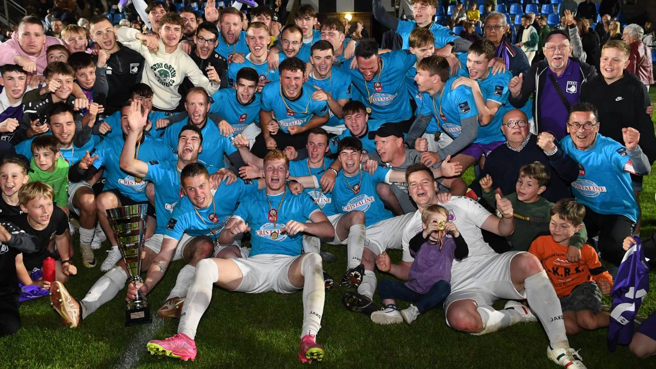 Libramont remporte la Coupe de la province face à Oppagne, une saison historique pour les Mauves