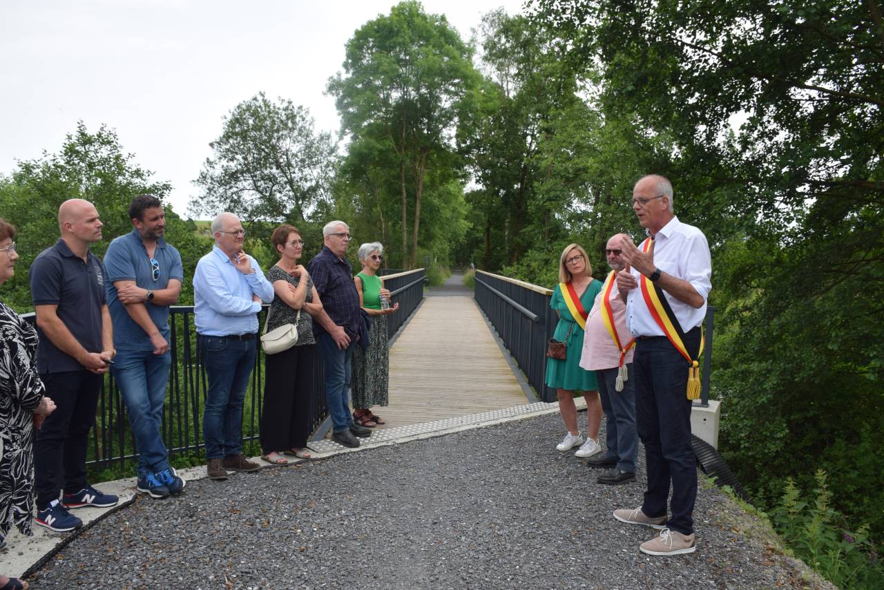La passerelle entre Lavacherie et Amberloup inaugurée