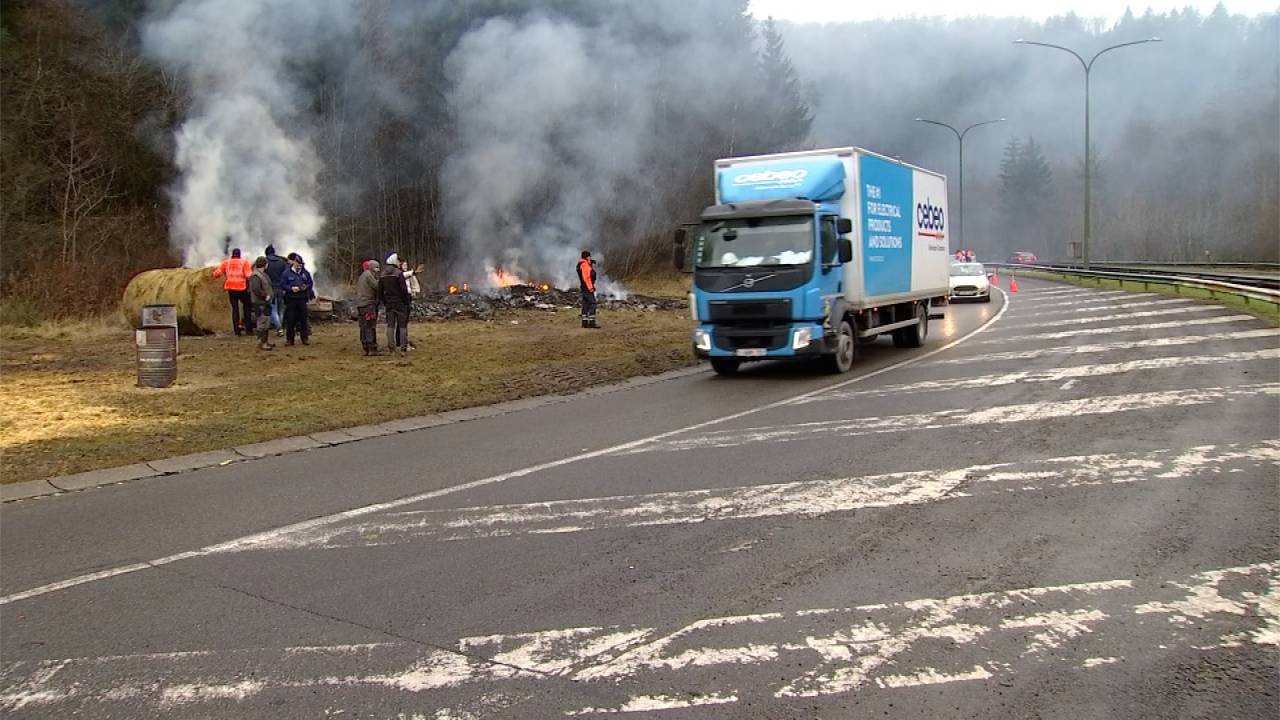 Bouillon. Les agriculteurs ont levé les barrages à la frontière 