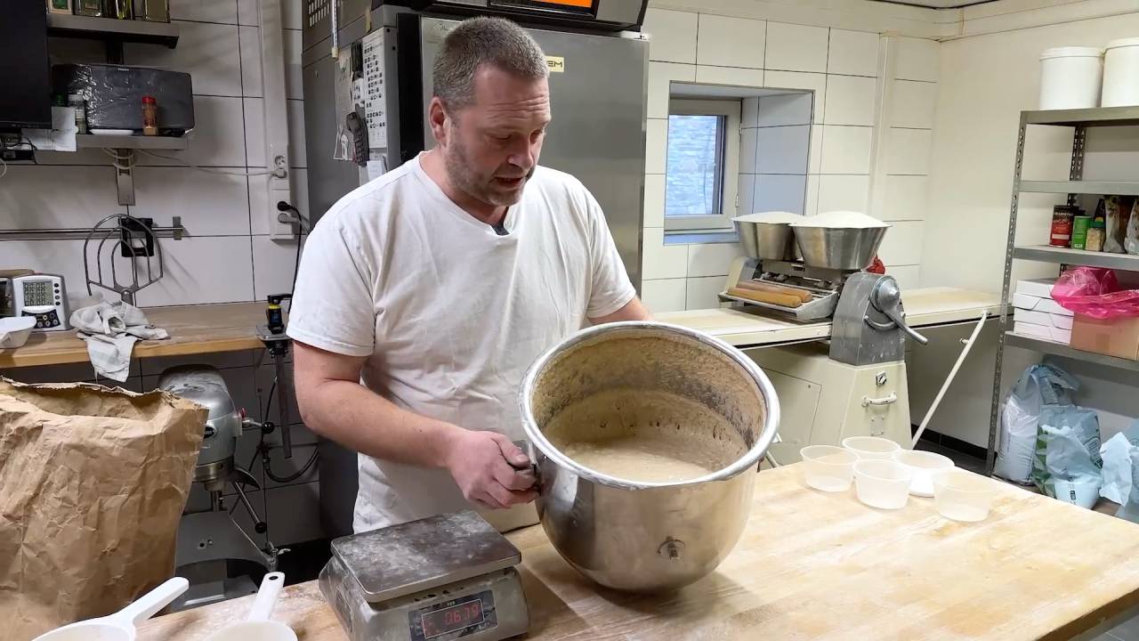 Courtil: du pain au levain avec de la farine locale