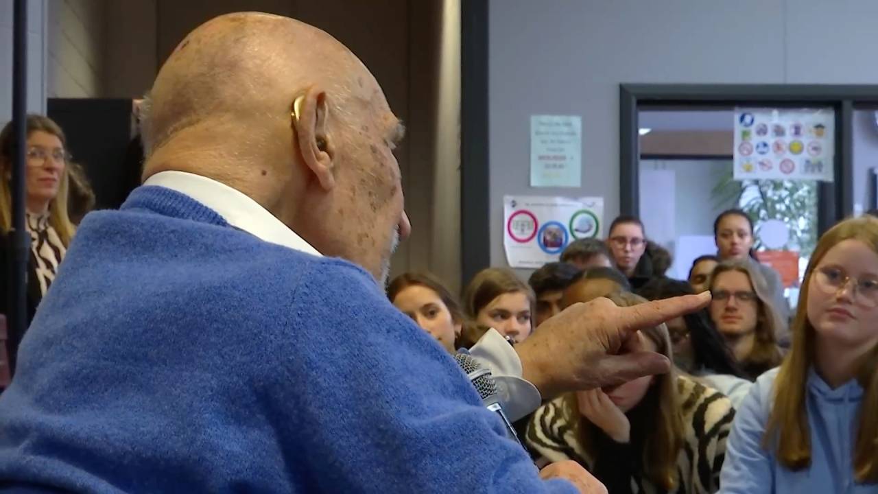 Simon Gronowski, rescapé de la Shoah, a rencontré les élèves de l'Athénée Royal de Marche