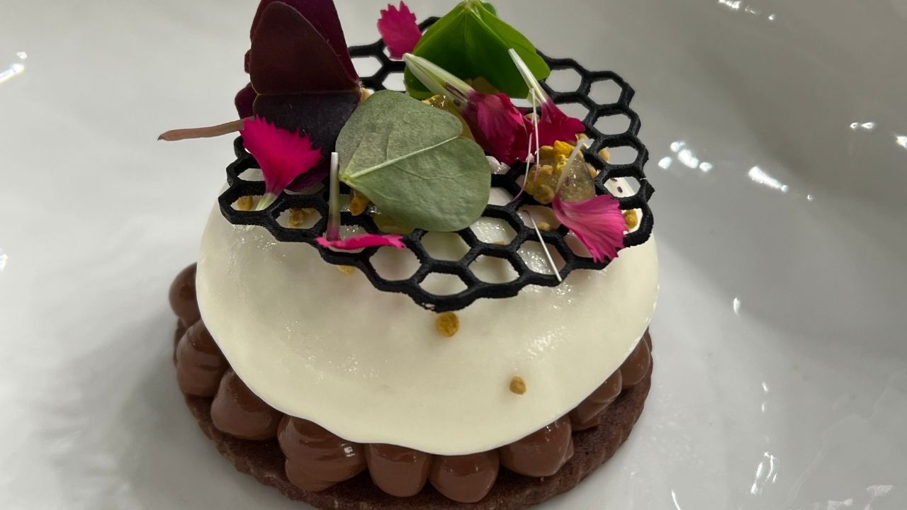 Douceur au Miel de Waillimont et Chocolat Mataya de Prouvy, une recette inédite de Jordan Boreux