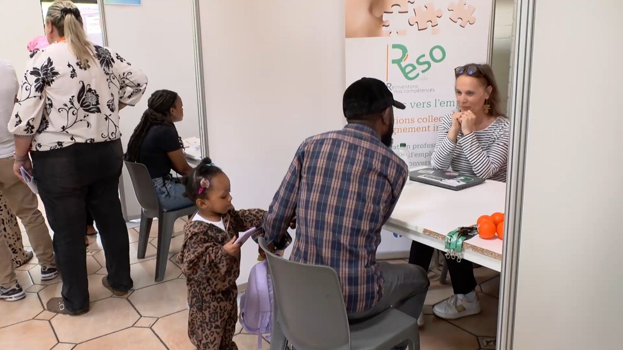 Permettre aux demandeurs d'asile de trouver un emploi via un jobday au Centre Fedasil d'Herbeumont