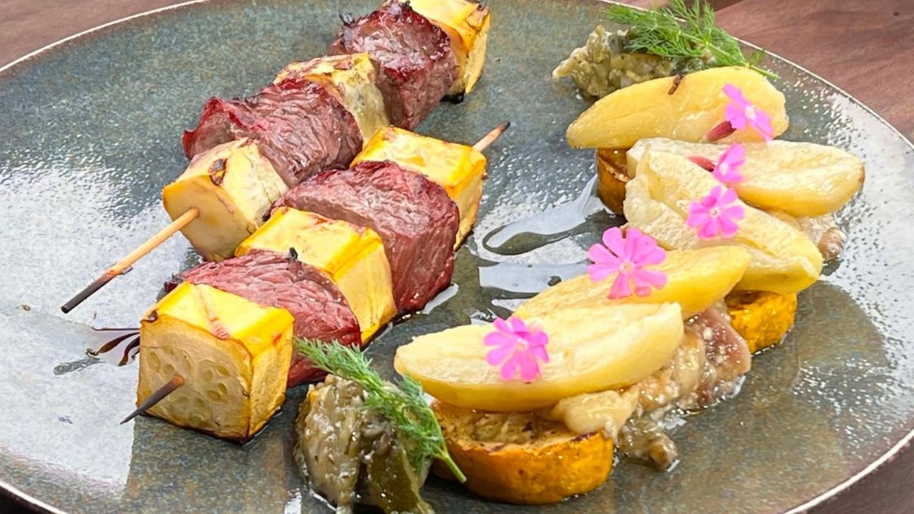 Des brochettes de Blanc-Bleu Belge qui mettent le feu aux braises