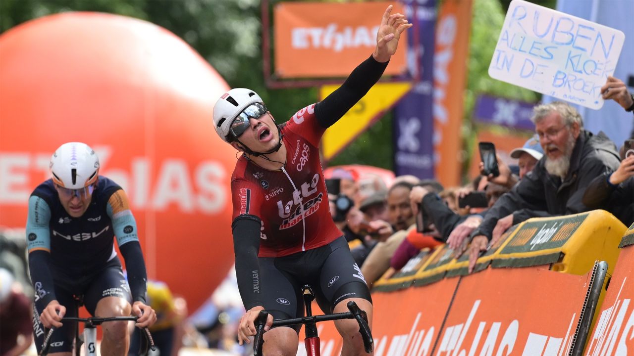 Tour de Wallonie : Arnaud De Lie s’offre une victoire héroïque à Eupen