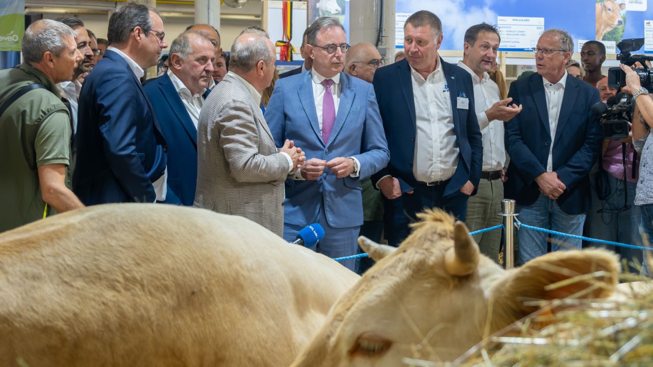 Le premier ministre Bart de Wever en visite à la Foire de Libramont