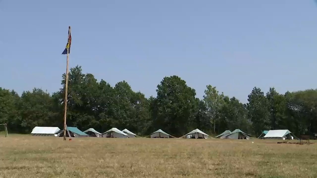 Bastogne : le bourgmestre met fin un camp scout après l’allumage d’un feu