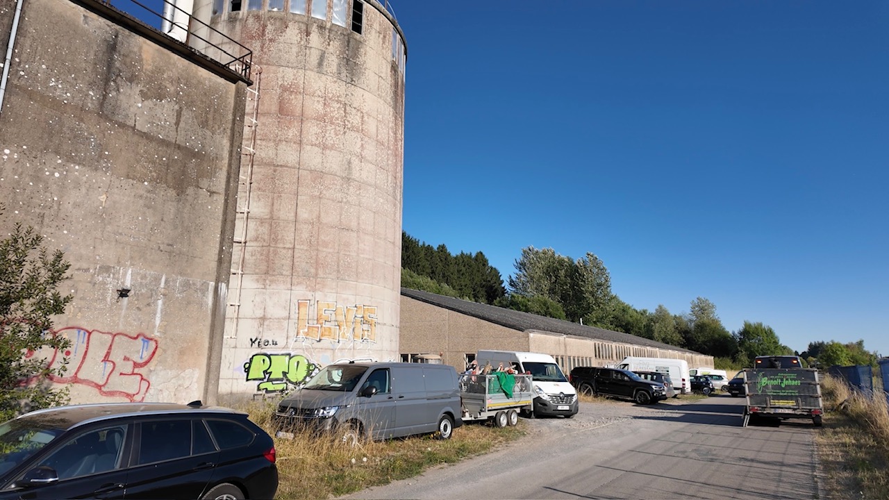 Les hangars de l’ancienne usine Trabelbo mis sous scellés. La grosse tuile pour 18 entreprises locales