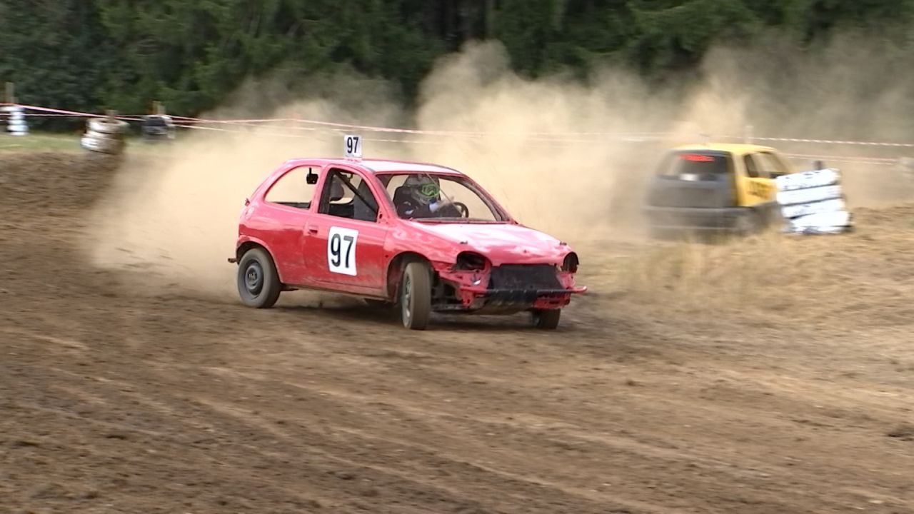 Le 58e autocross de Hives dompte la poussière et la sécheresse