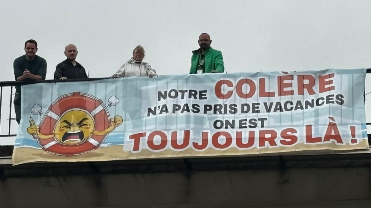 La CSC Enseignement affiche sa colère sur les routes de la province de Luxembourg