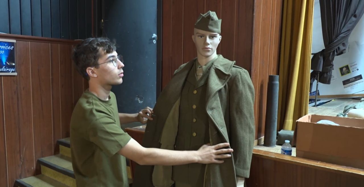 A 16 ans, Gabin fait revivre l'histoire de la Seconde Guerre mondiale à travers une exposition