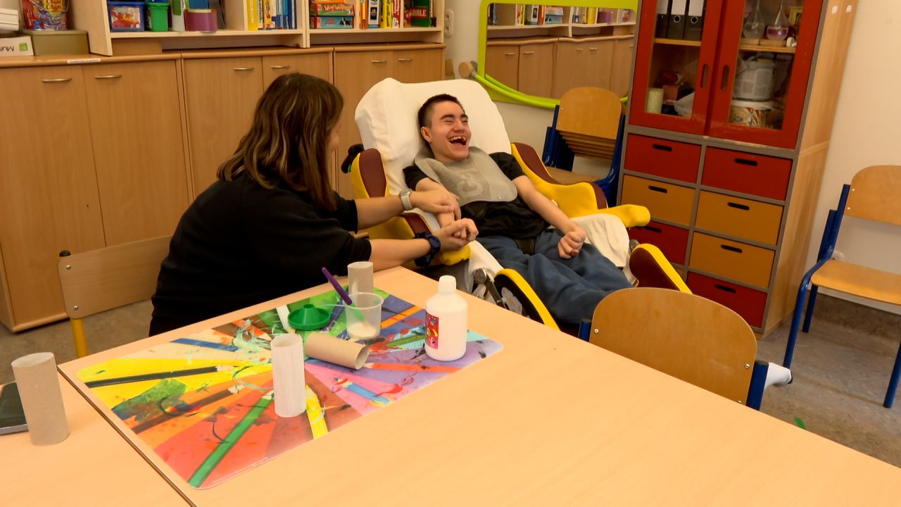 Une classe de secondaire à l'école d'enseignement spécialisé de Mont