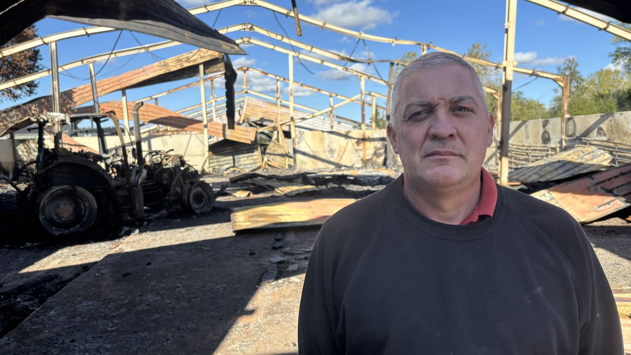 Victime de l'incendie de son étable, la ferme Lockman cherche à se relancer