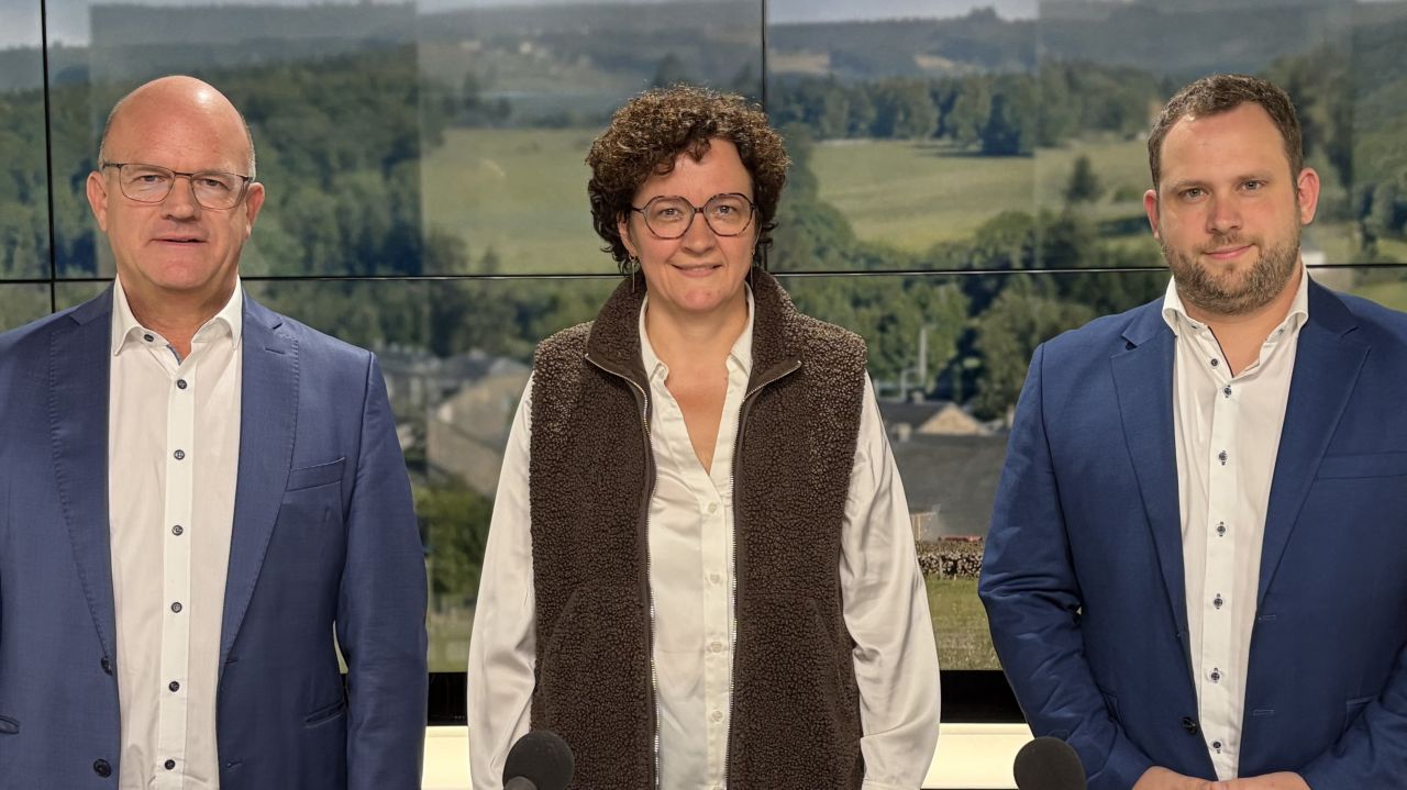 Deux conseillers et un échevin en moins après 2030 : nos bourgmestres réagissent