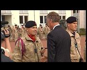 REMISE MEDAILLES PARADE MILITAIRE