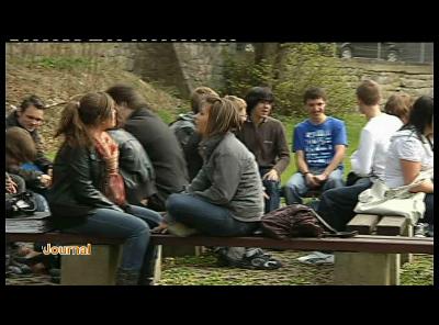 ECOLES : ABSENCES ET NON DEPARTS EN VACANGES SUITE AU NUAGE VOLCAN