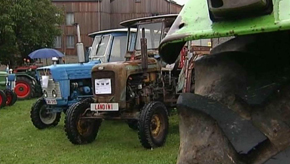 Bastogne : rdv des tracteurs anciens