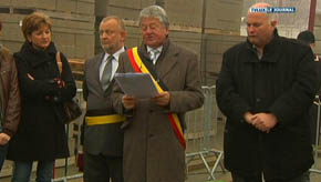 Bertrix : Première pierre à l'espace Olivier Boclinville