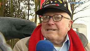 Bastogne : Retour du vétéran Red Andrews.  