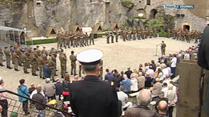 Bouillon : Remise de bérets aux para-commandos 