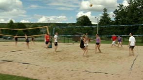 Anhée : -	Malgré le mauvais temps, la saison de beach volley a débuté